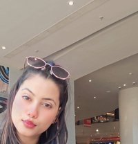 Aanchal Sharma - puta in Chandigarh