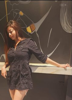 Aanju Independent Girl Available in Delh - puta in New Delhi Photo 2 of 3