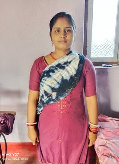 Aanju Singh - escort in Bangalore Photo 1 of 1