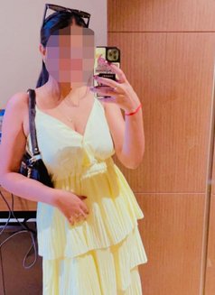 Aanju Singh Real meet or cam show - escort in Hyderabad Photo 2 of 5