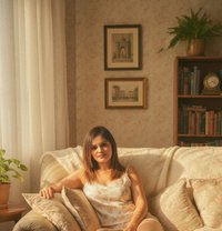 Aanu - escort in Pune