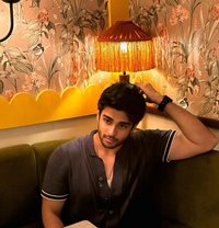 Aar - Male escort in Mumbai