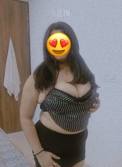 Aaradhya independent I am your gf - puta in New Delhi Photo 2 of 2