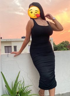 Aaradhya independent I am your gf - puta in New Delhi Photo 5 of 5