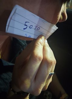 Aaradhya - escort in Mumbai Photo 1 of 4