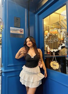 Aaradhya - puta in Mumbai Photo 3 of 3