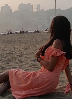 Aaradhya - escort in Noida Photo 1 of 3