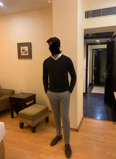 Aarav - Male escort in Mumbai Photo 2 of 3