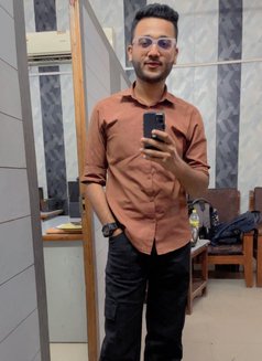 Aarav - Acompañantes masculino in New Delhi Photo 1 of 1