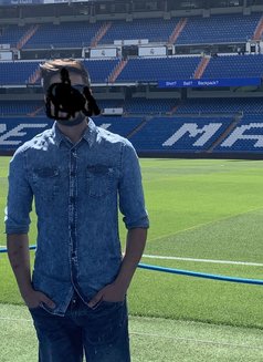 Aarav - Male escort in New Delhi Photo 1 of 4