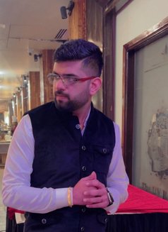 Aarav - Male escort in New Delhi Photo 1 of 3