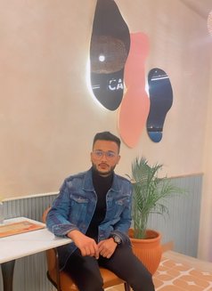 Aarav Khanna Saab - Male escort in Ghaziabad Photo 1 of 1