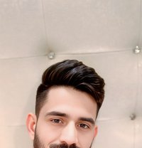 Aarav Maavi - Acompañantes masculino in New Delhi