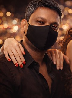 Aarav Noir: Discreet Luxury Companion - masseur in Ahmedabad Photo 1 of 1