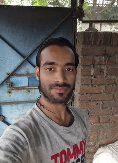 Aarav Rajput - Male companion in Durgapur Photo 2 of 8