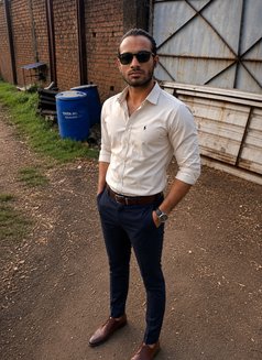 Aarav Rajput - Male companion in Durgapur Photo 3 of 8
