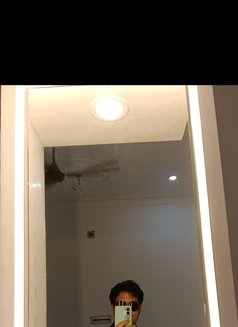 Aarav Sharma - Male escort in Mumbai Photo 6 of 8