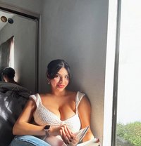 Aarna - puta in Ahmedabad