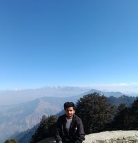 Aarnav Aggarwal - Acompañantes masculino in Ambala