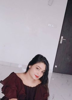 AAROHI ESCORT SERVICE - Agencia de putas in Gurgaon Photo 6 of 7