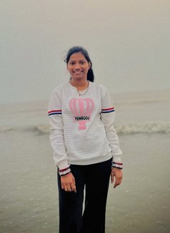 Zoya web cam or real meet - escort in Chennai Photo 1 of 3