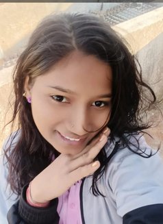 Zoya web cam or real meet - escort in Chennai Photo 3 of 3