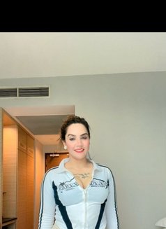 Aarohi - escort in Kolkata Photo 2 of 3