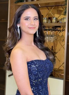 Aarohi - escort in Kolkata Photo 2 of 4