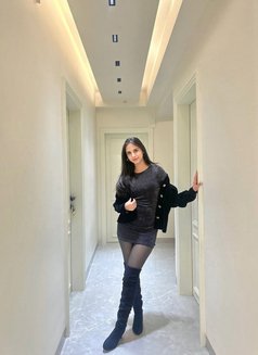 Aarohi - escort in Kolkata Photo 3 of 4