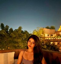 Aarohi - escort in Noida