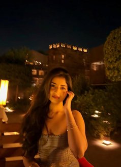 Aarohi - escort in Noida Photo 4 of 5