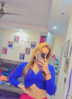 Aarohi - Transsexual escort in Gurgaon Photo 21 of 25