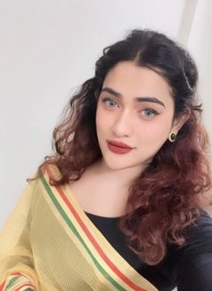 Aarohi - Transsexual escort in Hyderabad Photo 17 of 19