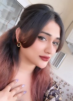 Aarohi - Transsexual escort in Hyderabad Photo 18 of 19