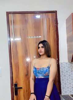 Aarohi - Acompañantes transexual in Gurgaon Photo 3 of 8