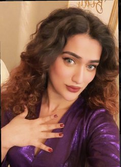 Aarohi - Acompañantes transexual in Thane Photo 19 of 19