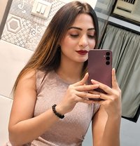 Aarohi Real Meet and cam show sex chat - puta in Kochi