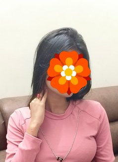️// Aarohi (Web Cam & Real Meet) // ‍ - puta in Bangalore Photo 2 of 2