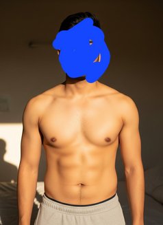Aaron D Souza - Acompañantes masculino in New Delhi Photo 3 of 5