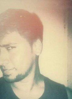 Aaron - Male escort in Dubai Photo 5 of 8