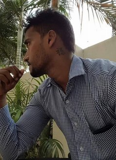 Aaron - Male escort in Dubai Photo 6 of 8