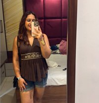 Aaroni Call Girls - escort in Hyderabad