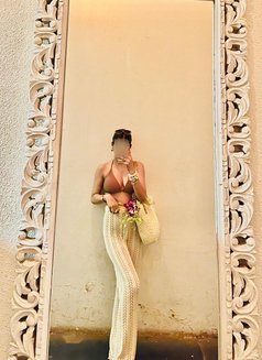Myself Aarthi From India - in Dubai - puta in Dubai Photo 7 of 8