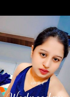 Aarti Chopra - Male escort in Lucknow Photo 1 of 2