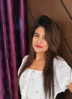 Aarti - escort in Lucknow Photo 1 of 3