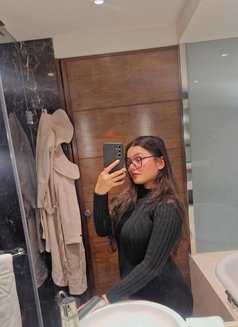 Aarti Independent Girl in Cp - escort in New Delhi Photo 3 of 5