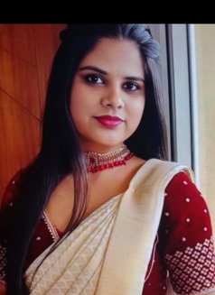 Aarti - escort in Pune Photo 2 of 2