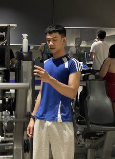 Aartt - Male escort in Makati City Photo 2 of 10