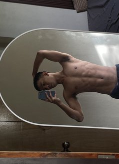 Aartt - Male escort in Makati City Photo 10 of 10