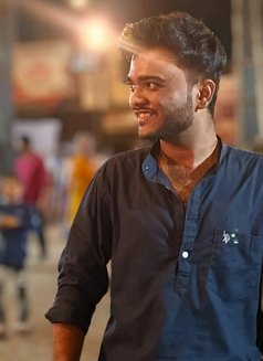 Aarush - Male escort in Mumbai Photo 3 of 8